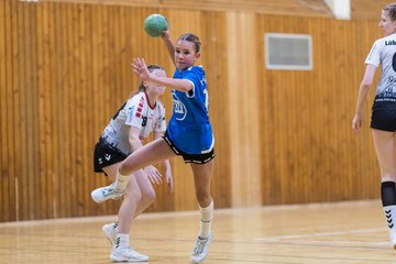 Bild 119 - wCJ TSV Ellerau - Luebecker SV Gut Heil v 1876 : Ergebnis: 22:20